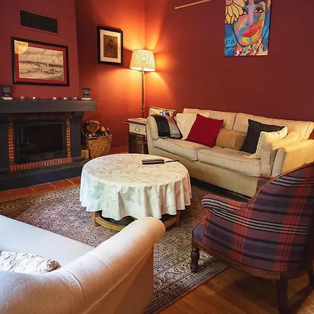 La Maison Dans La Clairiere En Perigord Pourpre Lembras