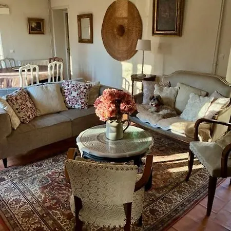 La Maison Dans La Clairiere En Perigord Pourpre