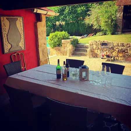 La Maison Dans La Clairiere En Perigord Pourpre Semesterbostad Lembras